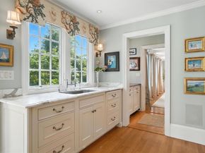 39 Bay Pond Rd, Duxbury MA 02332
