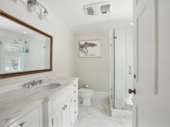 39 Bay Pond Rd, Duxbury MA 02332