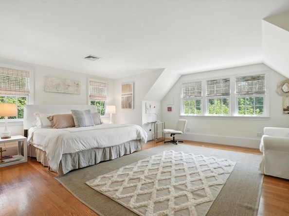 39 Bay Pond Rd, Duxbury MA 02332