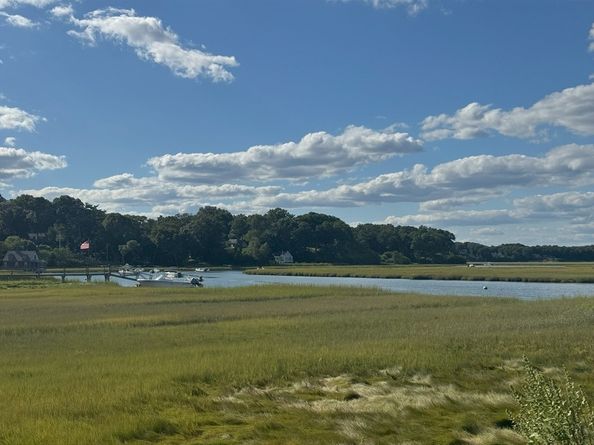 39 Bay Pond Rd, Duxbury MA 02332