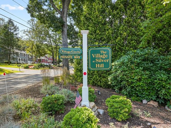 58 Village Circle 58, Milford MA 01757