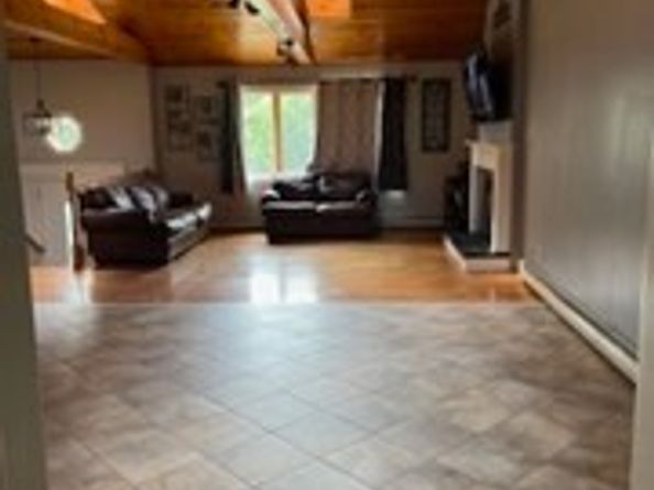 381 Oxford No, Auburn MA 01501