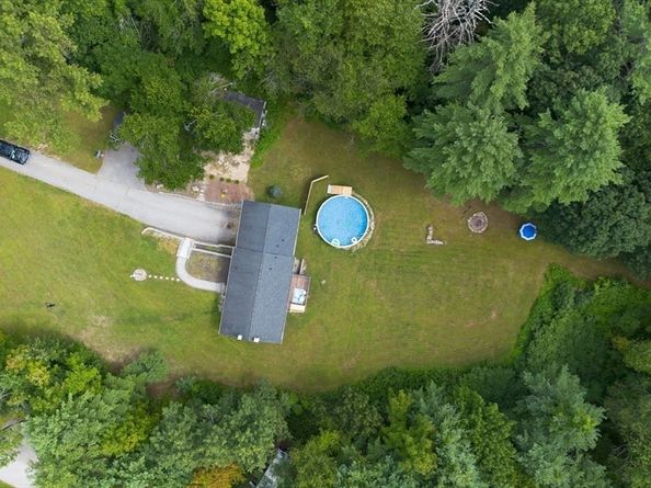 149 Berry Corner Rd, Charlton MA 01507