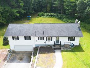 149 Berry Corner Rd, Charlton MA 01507