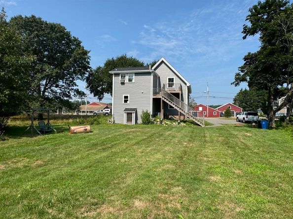 81 Bedford St, Whitman MA 02382