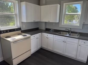81 Bedford St, Whitman MA 02382