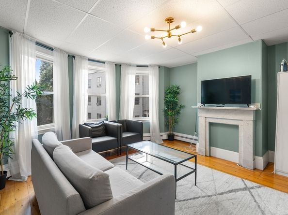 33-35 Howell St, Boston MA 02125