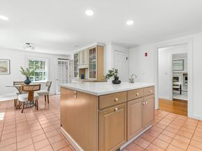 177 Main St, Wayland MA 01778