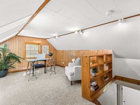 177 Main St, Wayland MA 01778