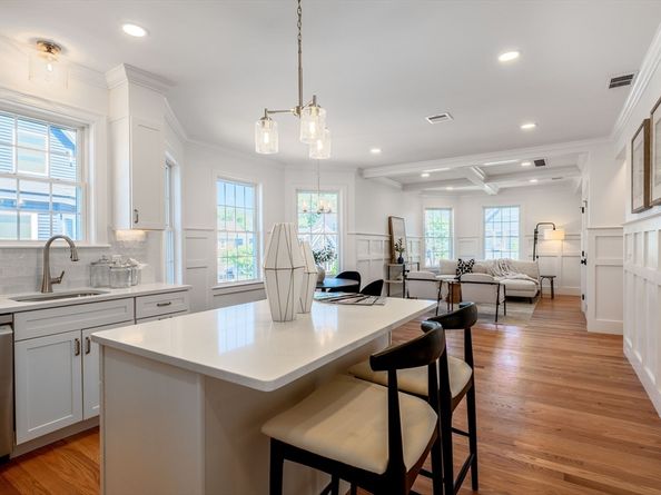 18 Sheridan Ave 18, Medford MA 02155