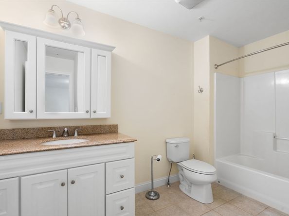 90 Rangeway Road 303, Billerica MA 01862