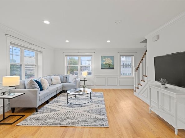 3 Lowell St A, Waltham MA 02453