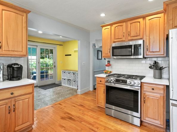 36 Francis Avenue, Shrewsbury MA 01545