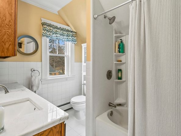 36 Francis Avenue, Shrewsbury MA 01545