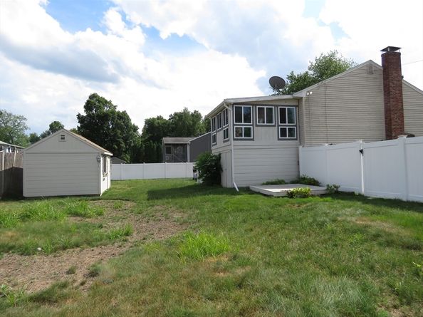 31 Van Cliff, Brockton MA 02301