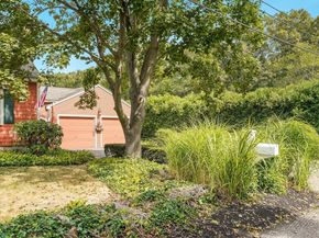 42 Riverview Dr, Newbury MA 01951