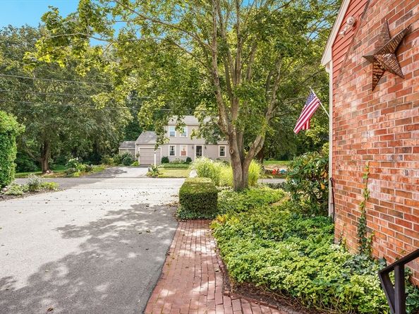 42 Riverview Dr, Newbury MA 01951