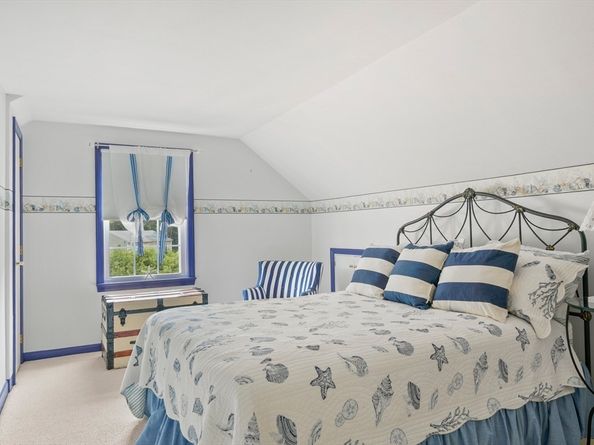 42 Riverview Dr, Newbury MA 01951