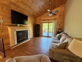27 Mayflower Circle, Holden MA 01520