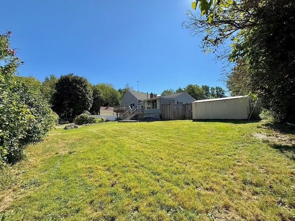 27 Mayflower Circle, Holden MA 01520