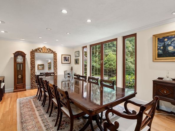 56 W Elm St, Hopkinton MA 01748