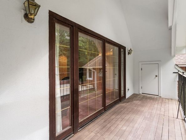 56 W Elm St, Hopkinton MA 01748