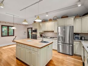 56 W Elm St, Hopkinton MA 01748