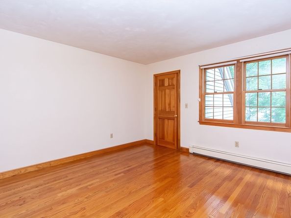 26 Noon Hill Ave, Norfolk MA 02056