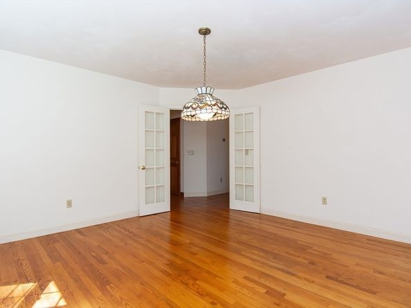 26 Noon Hill Ave, Norfolk MA 02056