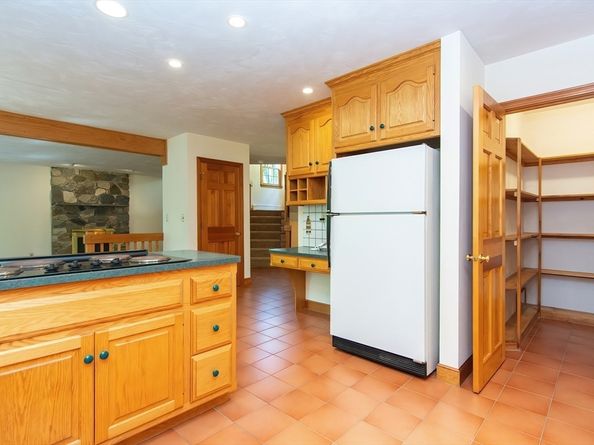 26 Noon Hill Ave, Norfolk MA 02056