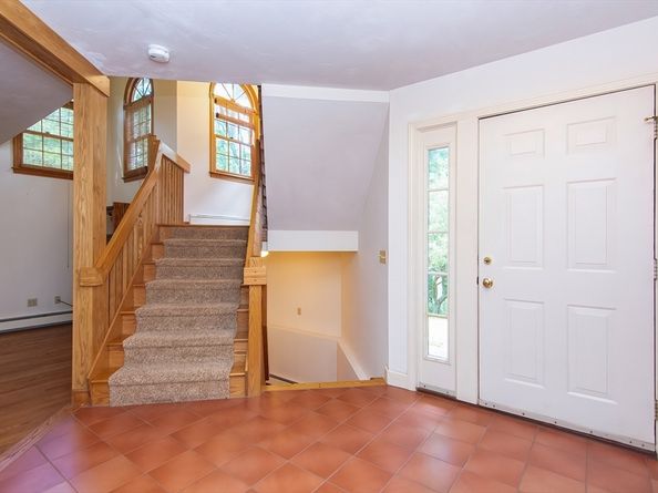 26 Noon Hill Ave, Norfolk MA 02056