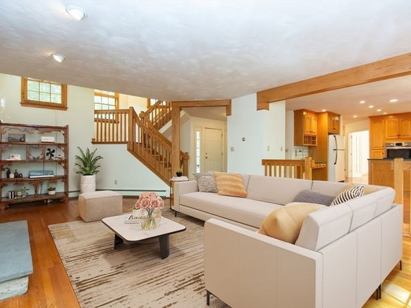 26 Noon Hill Ave, Norfolk MA 02056
