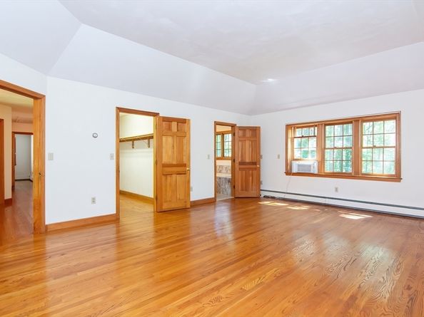 26 Noon Hill Ave, Norfolk MA 02056