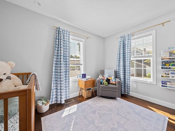 11 Shaw St, Weymouth MA 02191