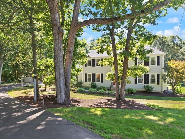 9 Bogastow Circle, Millis MA 02054