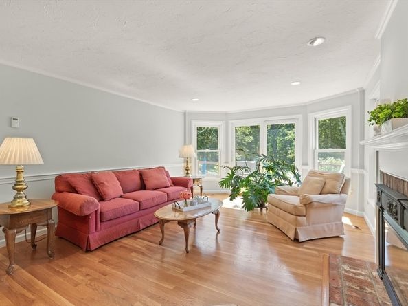 9 Bogastow Circle, Millis MA 02054
