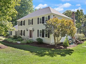 9 Bogastow Circle