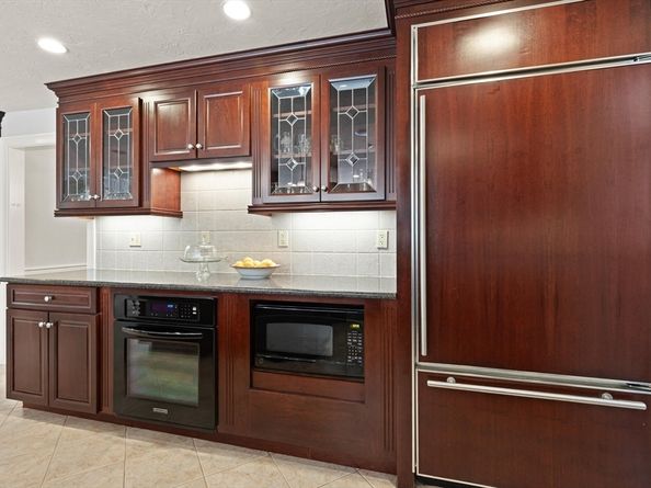 9 Bogastow Circle, Millis MA 02054