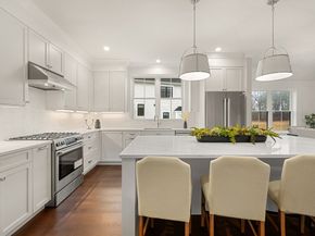 16 Wayside Court, Natick MA 01760
