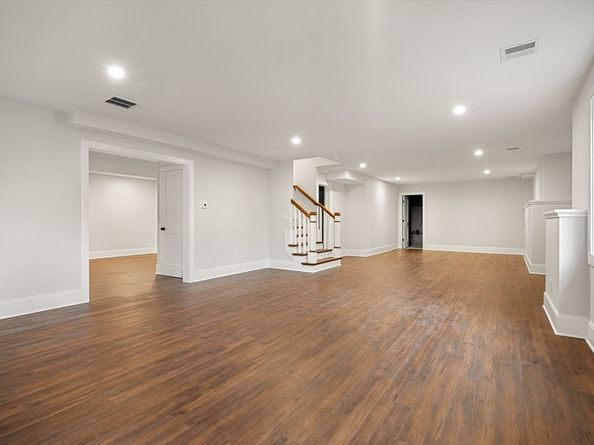 16 Wayside Court, Natick MA 01760