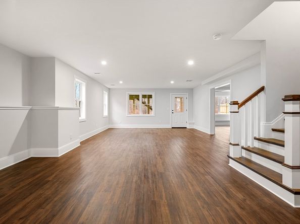 16 Wayside Court, Natick MA 01760