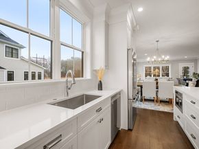 16 Wayside Court, Natick MA 01760