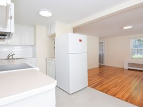 7 Holland Rd, Wakefield MA 01880