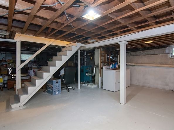 7 Holland Rd, Wakefield MA 01880