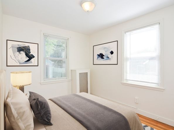 7 Holland Rd, Wakefield MA 01880