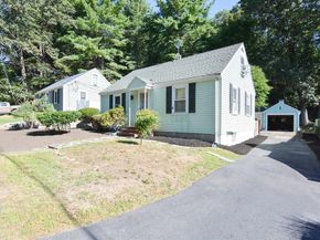 7 Holland Rd, Wakefield MA 01880