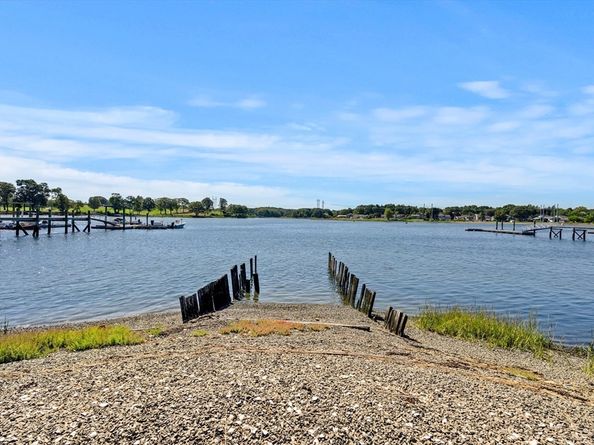 12 Fosters Point, Beverly MA 01915