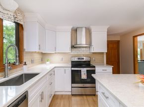 57 Sheri Ln, Weymouth MA 02190