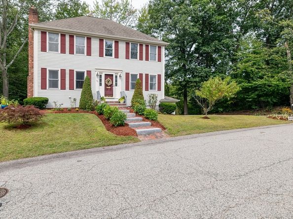 57 Sheri Ln, Weymouth MA 02190