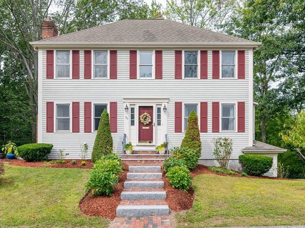 57 Sheri Ln, Weymouth MA 02190
